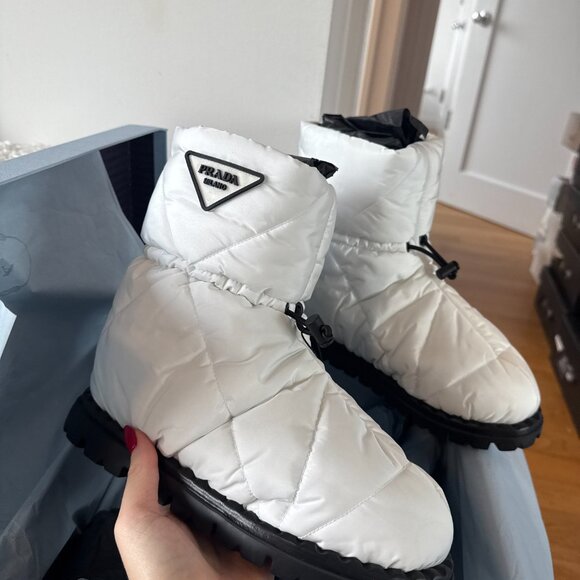 NWT Prada Snow Booties White Quilted Nylon Padded Sz 36.5 - Picture 6 of 10